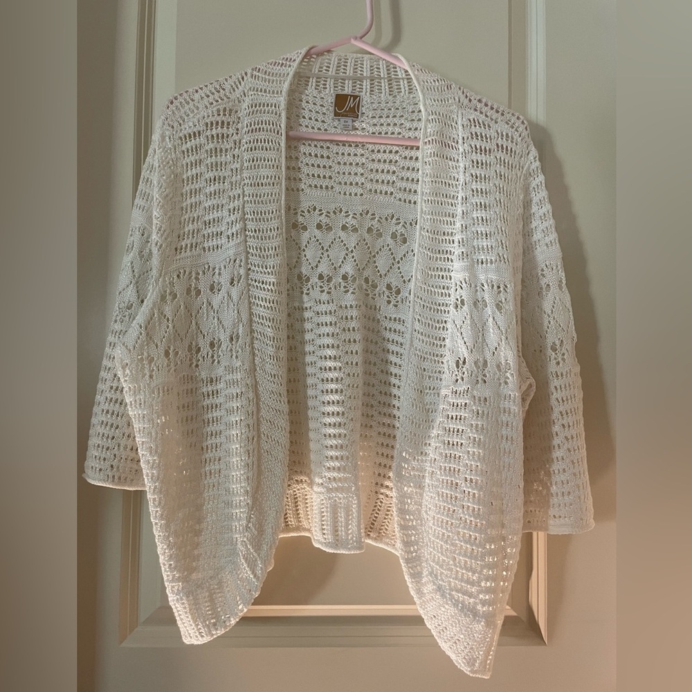 JM Collection White Short Sleeved Crochet Cardigan